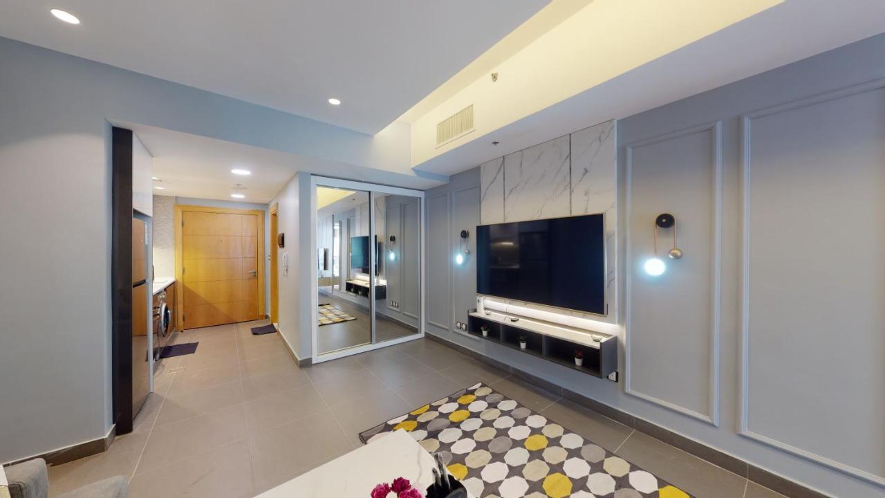 Al Fares Luxury Furnished Apartment-Damac Tower Luaran gambar