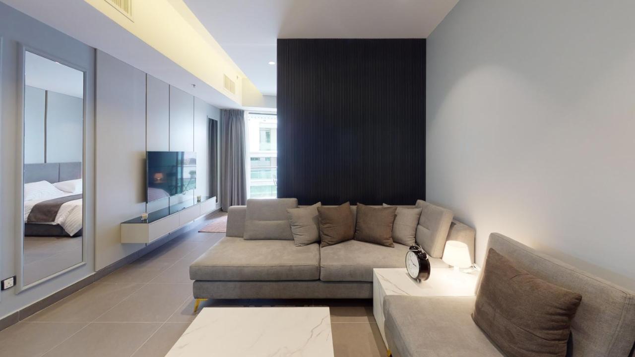 Al Fares Luxury Furnished Apartment-Damac Tower Luaran gambar
