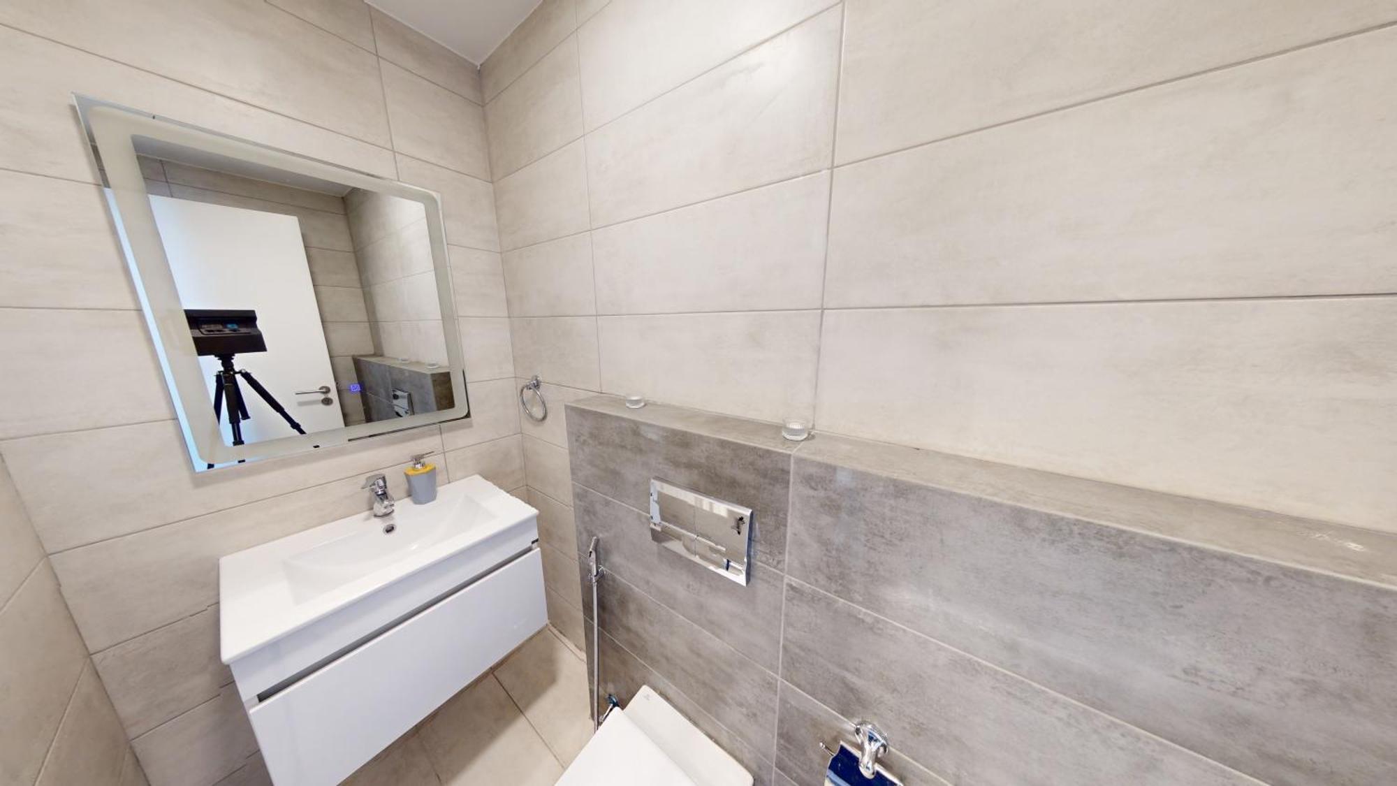 Al Fares Luxury Furnished Apartment-Damac Tower Luaran gambar